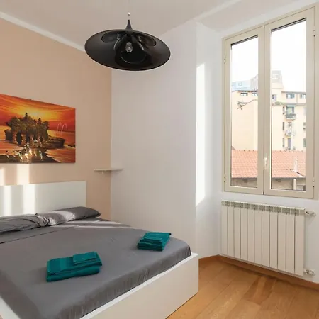 Isola Bosco Verticale - 6 Guest Apartment *