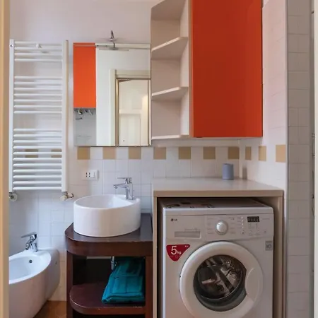 Apartment Isola Bosco Verticale - 6 Guest